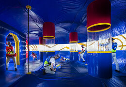 Encomende uma Arena de Batalha inflável para jovens e idosos. Compre arenas infláveis ​​online agora na JB Insuflaveis Portugal