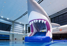 Obtenha um escorregador de piscina inflável com tema de tubarão hermético para jovens e idosos. Compre jogos de sinuca infláveis ​​agora online na JB Insuflaveis Portugal