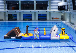 Encomende uma piscina de tubarões inflável hermética mega run para jovens e idosos. Compre jogos de sinuca infláveis ​​agora online na JB Insuflaveis Portugal