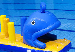 Baleia inflável corre curso de assalto com divertidos obstáculos 3D para jovens e idosos. Encomende cursos de obstáculos infláveis ​​online agora na JB Insuflaveis Portugal