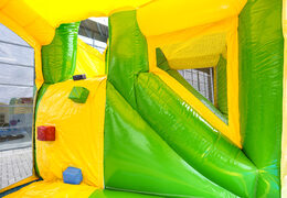 Multiplay Happy jungle castelo insuflável com um slide para as crianças. Compre castelos ​​insufláveis ​​online na JB Insufláveis ​​Portugal
