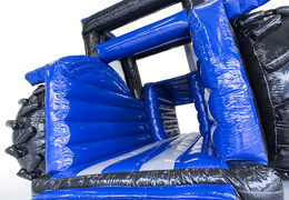 Os castelos infláveis ​​de trator new holland sob medida são perfeitos para eventos esportivos. Encomende castelos insufláveis ​​personalizados na JB Insuflaveis Portugal