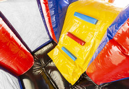 Encomende uma castelo inflável interna Captian Jack Multiplay Brigada de Incêndio sob medida on-line em JB Insuflaveis Portugal; especialista em artigos publicitários insufláveis ​​como castelos insufláveis ​​personalizados