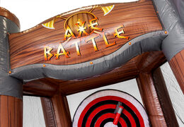 Obtenha o jogo inflável Axe Battle para comprar jovens e velhos. Encomende castelos insufláveis ​​agora online na JB Insuflaveis Portugal