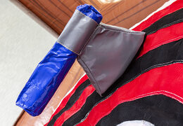 Encomende o jogo inflável Axe Battle para jovens e idosos. Compre castelos insufláveis ​​agora online na JB Insuflaveis Portugal