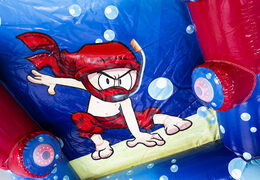 Compre IPS Ninja Splash hermético com um pulverizador de água para jovens e idosos. Encomende atrações infláveis ​​IPS Ninja agora online na JB Insuflaveis Portugal