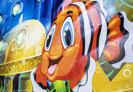 Encomende o detalhe inflável do tema IPS Splash Wall seaworld com um spray de água na parte superior para jovens e idosos. Compre IPS Splash Walls infláveis ​​agora online na JB Insuflaveis Portugal