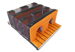 Compre a pista de obstáculos inflável giga modular Worm Platform de 40 peças para crianças. Encomende cursos de obstáculos infláveis ​​online agora na JB Insuflaveis Portugal