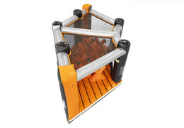 Compre o curso de assalto modular giga X-Corner inflável de 40 peças para crianças. Encomende cursos de obstáculos infláveis ​​online agora na JB Insuflaveis Portugal