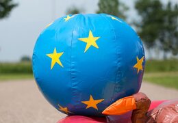 Multiplay playzone circus castelo insuflável com bolas de plástico e ordem de objetos 3D para crianças. Compre castelos insufláveis ​​online na JB Insufláveis Portugal