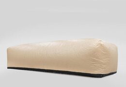 Compre uma cápsula de carro para estacionar seu carro ou outro veículo fora