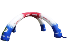 Maatwerk opblaasbare start en finish boog voor de Roparun 