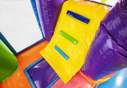 Espreguiçadeira inflável com tema hippie com escorregador com muitas cores para venda para crianças