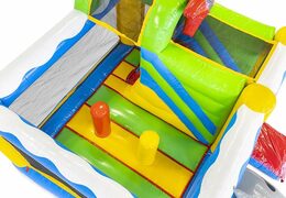 Compre almofada de ar inflável com escorregador no tema pirata para crianças