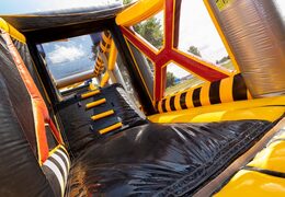 Curso de assalto com tema mega voltagem na JB Infláveis