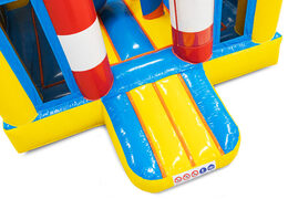 Compre um escorrega inflável 4 em 1 no tema Rubber Duck para seus filhos. Encomende agora escorregas insufláveis ​​online na JB Insuflaveis Portugal