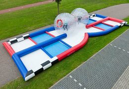 Corrida em bolas infláveis