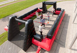 Compre jogo de futebol vivo sem fundo com exclusivo sistema deslizante de embarque. Encomende matraquilhos insufláveis ​​agora online na JB Inflatables Holanda