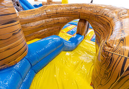 Escorrega do insuflável Slideworld com tema de piratas