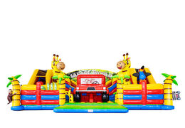 Slideworld com tema safari com palmeiras girafa