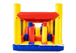 Pista de obstáculos modular com pilares e buraco para rastejar