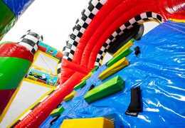 Pista de obstáculos inflável em estilo de quadrinhos com cores vibrantes