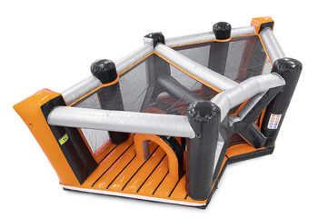 Mega inflável 40 peças giga modular Gate Corner curso de assalto para crianças. Encomende cursos de obstáculos infláveis ​​online agora na JB Insuflaveis Portugal