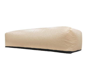 Compre uma cápsula inflável para carro ao ar livre para guardar seu veículo