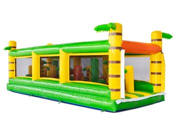 Pista de obstáculos modular em amarelo, verde e laranja com palmeira