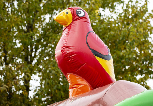 Encomende o castelo insuflavel com tema de pirata na JB Insufláveis ​​Portugal. Compre castelos insufláveis com escorregador na JB Insufláveis ​​Portugal