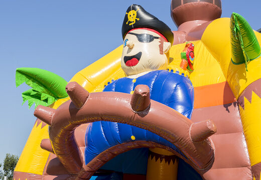 Encomende o castelo insuflável super multifun do pirata com escorregador para crianças. Compre castelos insufláveis ​​online na JB Insufláveis Portugal