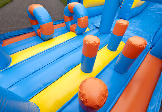 Slide inflável multiplay no tema peixe-palhaço com piscina, objeto 3D impressionante, cores frescas e o obstáculo 3D para crianças. Ordene escorregadores infláveis ​​agora online em JB Insuflaveis Portugal