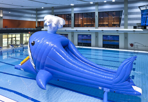 Corrida de obstáculos espetacular no tema baleia com objetos desafiadores de obstáculos para jovens e idosos. Compre jogos de sinuca infláveis ​​agora online na JB Insuflaveis Portugal