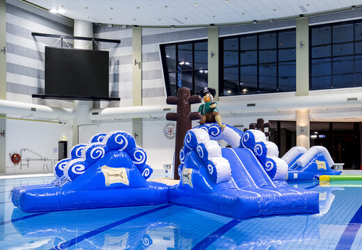 Encomende um curso de assalto de corrida de pirata duplo para jovens e idosos. Compre cursos de obstáculos de piscina inflável online agora na JB Insuflaveis Portugal