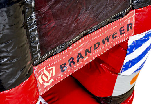 Compre um castelo insuflável no tema bombeiros com um slide e objetos 3D para crianças. Encomende castelos insufláveis ​​online na JB Insufláveis ​​Portugal