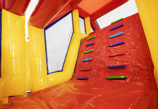 Compre uma pista de obstáculo de 19 metros no padrão temático com objetos 3D apropriados para crianças. Ordene pistas de obstáculos infláveis ​​agora online em JB Insuflaveis Portugal