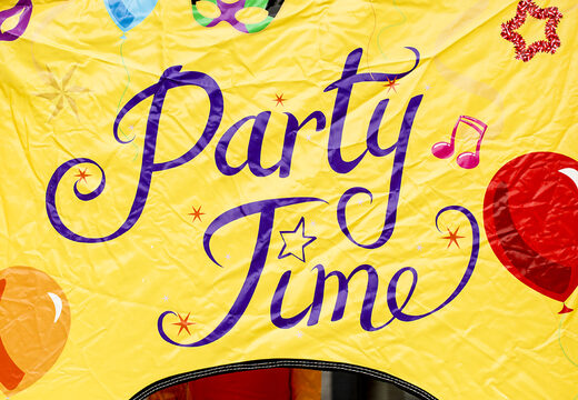 Compre um castelo insuflável multijogador aberto na festa temática para crianças. Encomende castelos insufláveis ​​online na JB Insufláveis ​​Portugal