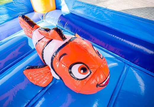 Compre maxifun super castelo insuflável em cores brilhantes e divertidas figuras 3D em um tema nemo na JB Insufláveis Portugal. Encomende castelos insufláveis  ​​agora online em JB Insufláveis Portugal