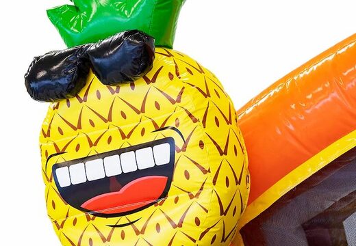 Compre um castelo insuflável multijogador com o tema flamingo e banheiras conectáveis para crianças na JB Insufláveis ​​Portugal. Encomende castelos insufláveis online na JB Insufláveis ​​Portugal