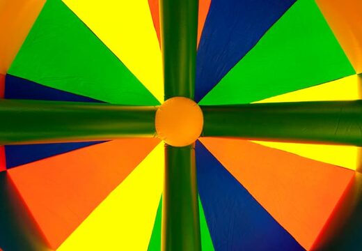 Compre um castelo insuflável de carrossel em um tema padrão para crianças. Encomende castelos insufláveis ​​online na JB Insufláveis ​​Portugal