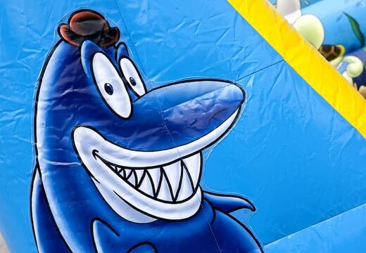 Mini castelo insuflável aberto com tema seaworld, para crianças à venda. Encomende castelos insufláveis ​​agora na JB Insufláveis ​​Portugal online