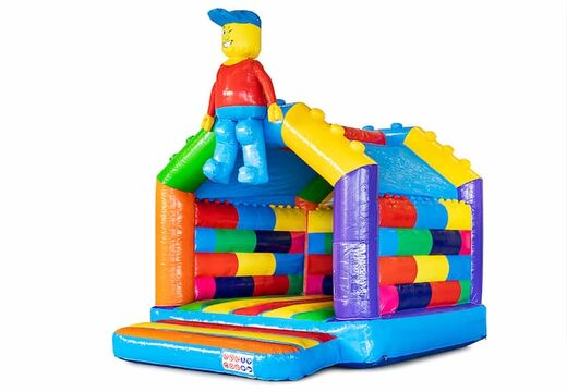 Compre o castelo insuflável superblocos padrão em um design marcante e uma animação divertida na forma de uma boneca para crianças. Castelos insufláveis ​​à venda online na JB Insufláveis ​​Portugal