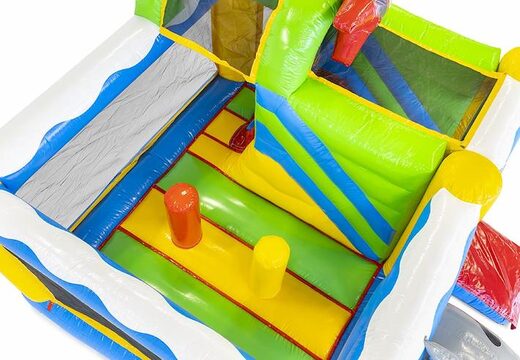 Compre almofada de ar inflável com escorregador no tema pirata para crianças