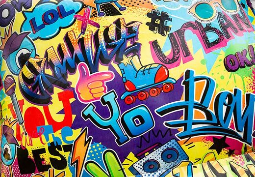 Detalhes do grafite no castelo inflável