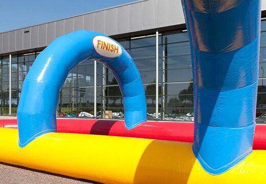 Compre uma pista de corrida na JB Inflatables