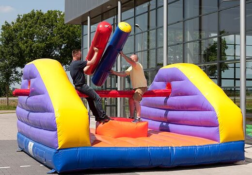 Jogo de bater saco de segurança