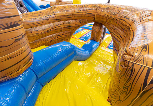 Escorrega do insuflável Slideworld com tema de piratas