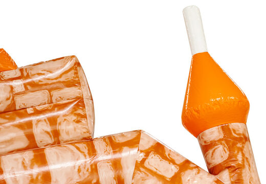 Torre laranja no Castelo Insuflável Padrão Orange Brick da JB em Meppel