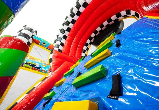 Pista de obstáculos inflável em estilo de quadrinhos com cores vibrantes